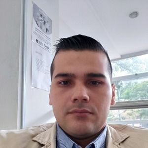 Meet your Posher, Luis